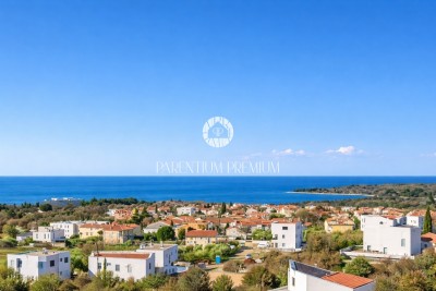 Exclusive building land with a permit for a semi-detached house, 1,000 m from the sea