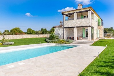 Stone villa with a pool in the traditional style, Istria, Poreč