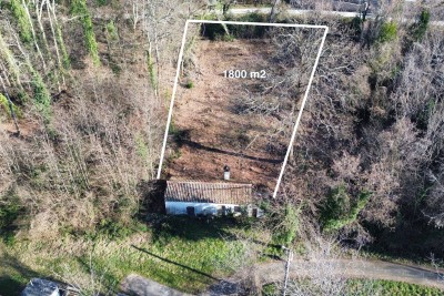 LABIN, OKOLICA, KAMENA KUĆA I VELIKO GRAĐEVINSKO ZEMLJIŠTE