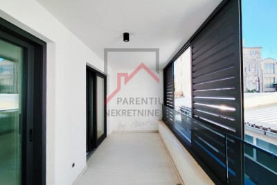 Istra, Poreč centar – moderan dvosobni stan s garažom u urbanoj novogradnji