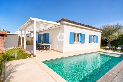 Cittanova, Graziosa Casa Piano Terra con Piscina Vicino al Centro Città