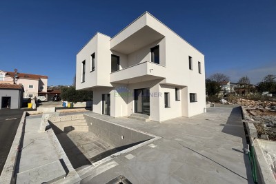 Istra, okolica Poreča, prekrasna moderna kuća sa pogledom na more