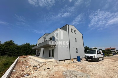 Penthouse na dobroj lokaciji u Poreču