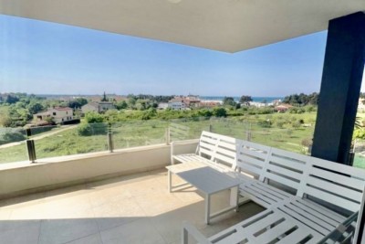 Wohnung in Novigrad mit Meer- und Naturblick