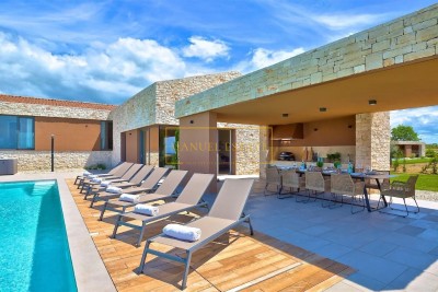 Luxury villa with sea view, near Novigrad
