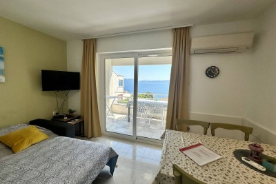 LABIN, STAN S JEDNOM SS, POGLED MORE, 300 M OD PLAŽE