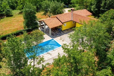 Kuća na Labinštini ! Veliki teren oko kuće od 9400 M2!!