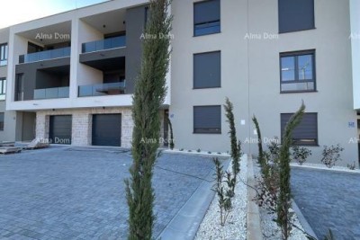 Prodaja! Stan v novogradnji s 3 spalnice in dvema parkirnima mestoma, Pula, Valdebek! Z21-S4