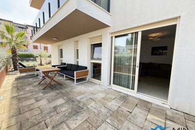 Erdgeschosswohnung in bester Lage in Novigrad
