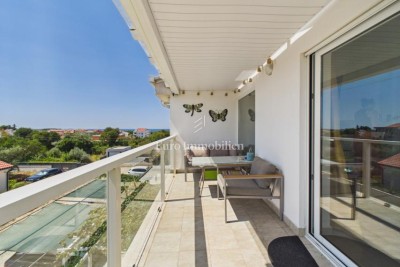 Peroj - Moderne Wohnung mit Meerblick