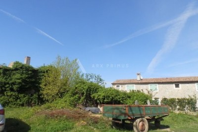 Old Istrian stone house in Baredine, Buje
